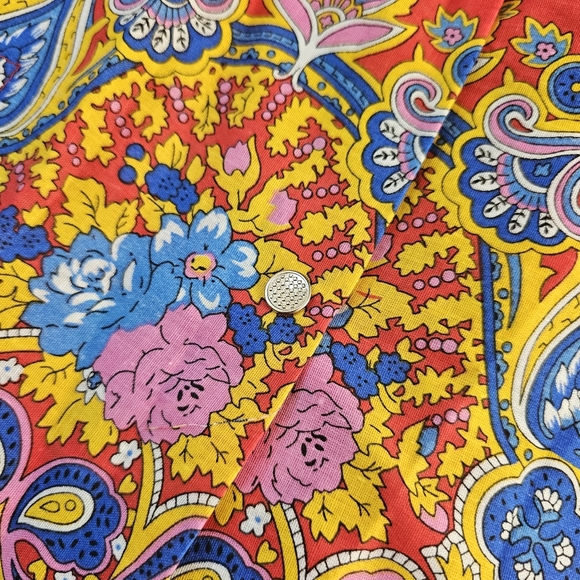 Another Fine Artistic Creation Red Paisley Multicolor Snap Up Blouse Shirt - Picture 3 of 9
